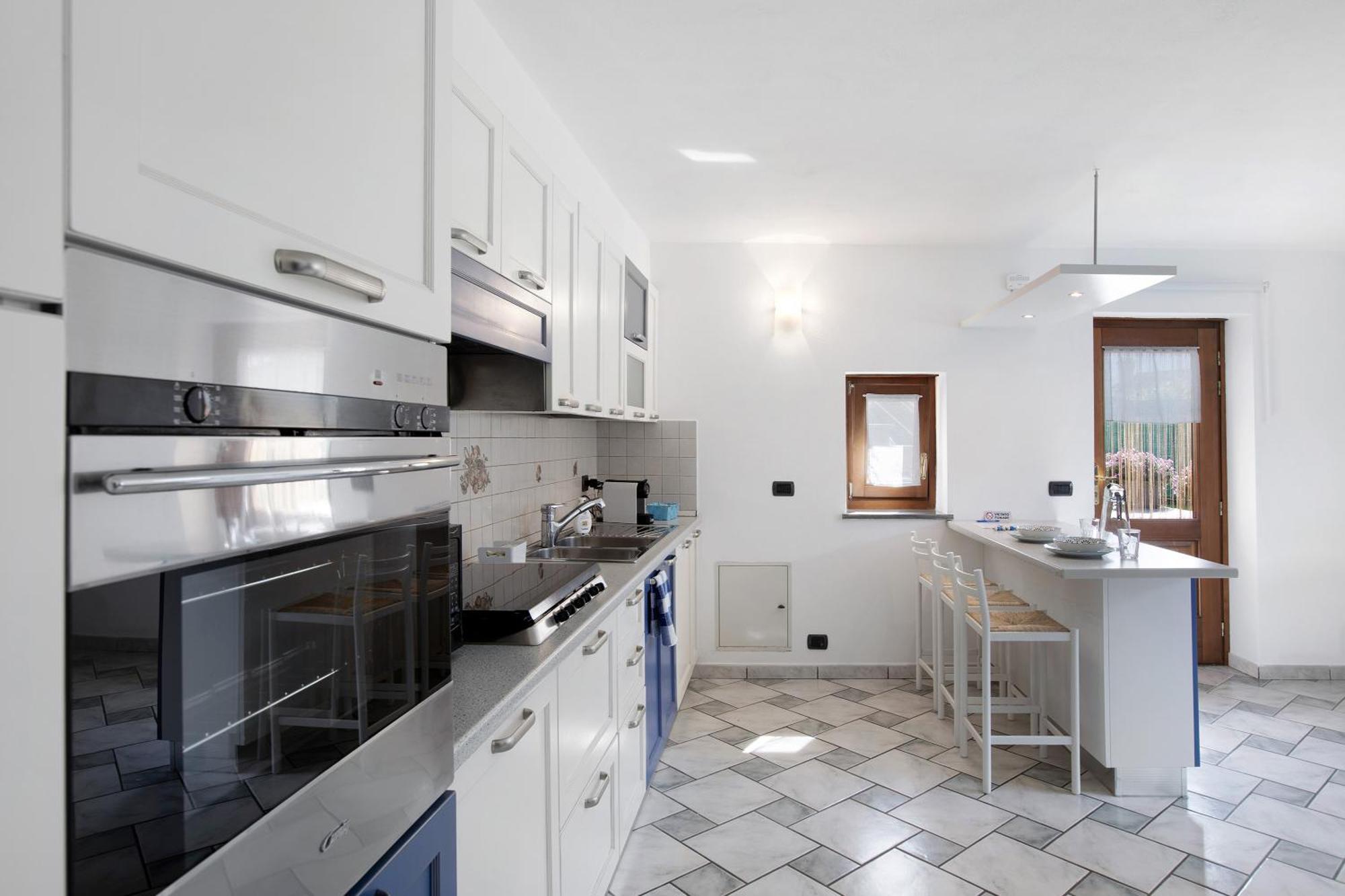 Casa Sabrina - Appartamento Blu Aosta Buitenkant foto